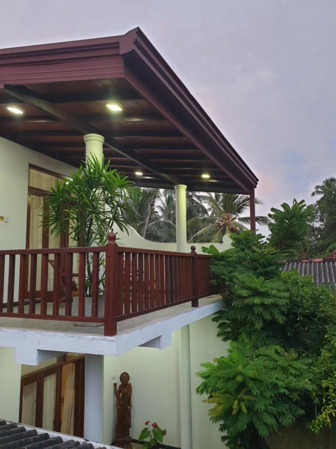 Olee Villa Bentota Exterior photo